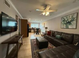 2 bedroom private apt & laundry