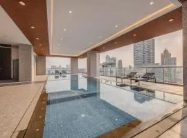 Grand Mansion