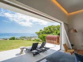 Tamagusuku Terrace, hotel with hot tubs in Nanjo