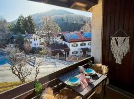 Zentrales Apartment mit Balkon direkt am Wanderweg - Alpenperle Tegernsee