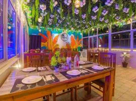Vidisha home stay and Flavors cafe& dine