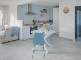 house for 2 people with garden, villa in Lancieux