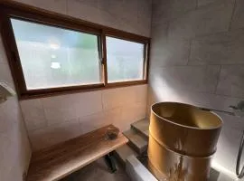 Relaxing 石川町 サウナ付き一棟貸しの宿