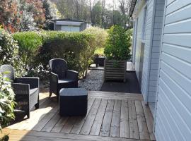 Chambres d'hôtes de L'orval, Hotel in Thiergeville