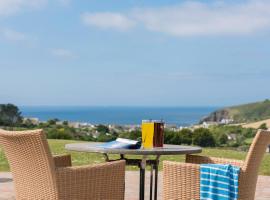 Praa Sands Holiday Park, hotel in Saint Hilary