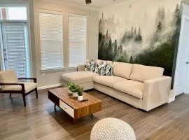 Spring Modern 2B2B king Fully equipped Long term