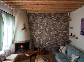 PineNpeak, hotel en Arájova