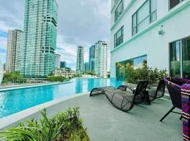 Novotel Executive Suite - Acqua Manila Khendra
