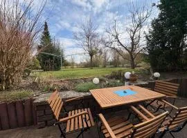Haus Ostseesprung - Fewo Valentina im Souterrain mit Terrasse und gem Garten