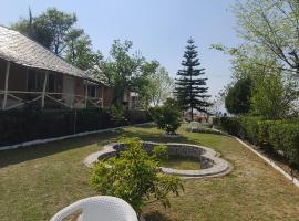 Vatika Resorts Cottages, hotel v destinaci Shogi