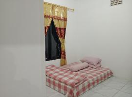 Komodo homestay, hotel in Komodo