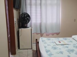 Hotel Roma Valparaíso de Goiás, ξενοδοχείο σε Valparaíso de Goiás