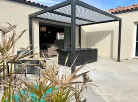 Les Ganivelles - Belle maison neuve avec extérieur