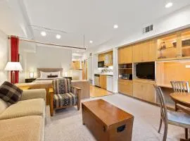 Palisades Tahoe Lodge Rentals Studio #113