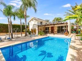 Villa Venus by Ezoria Villas