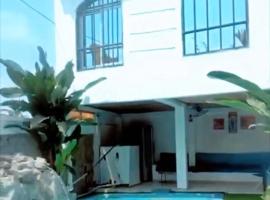 Appartement 1e Chambre - Résidence avec Piscine, hotel v destinaci Yaoundé