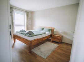 EulenNest Spacious Cozy Home with Private Garden, hotel in Lindenberg im Allgäu