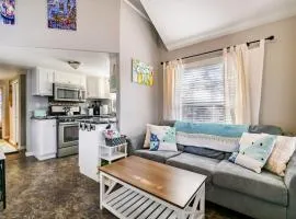Tiny Home with Mountain Views BBQ & Family Perks