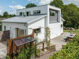 Bolmen, family hotel in Färjestaden