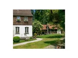 Apartment in a wooded area on Lake Faak