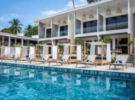 Hotel Lia Beachfront Resort
