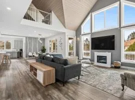 Radiant Retreat -Spacious Home - Heart of Radium!