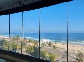 Flat Residencial Praia da Barra, Piscina e Sauna - Frente Mar