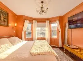 Charming 2BR 1901 Victorian Gem Apartment with AC-2 Month Min Stay