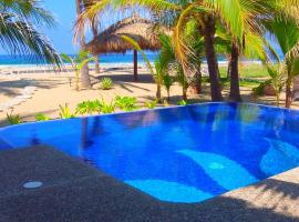 Bungalows Tree Tops - Adults Only, hotel in zona Aeroporto Internazionale di Ixtapa-Zihuatanejo - ZIH, 