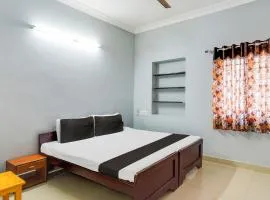 Hotel O Eswar Residency Saligramam