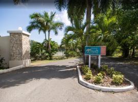 Pristine Resort Beach, hotel com estacionamento em La Grande Princesse