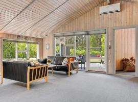 6 person holiday home in Sæby, hotel i Sæby