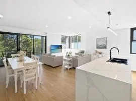 Scenic Batemans Bay Stay Near Golf Course