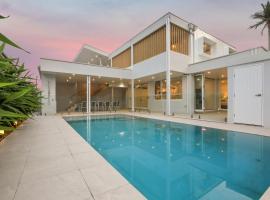 Villa Bianco, hotel v destinaci Caves Beach