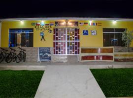 Atenas Backpacker Hospedaje، بيت شباب في باراكاس