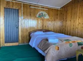 Yankee Village Retreat Reshop