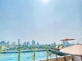 MiAn Hotel Danang - Infinity Pool