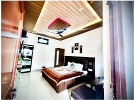 DALHOUSIE HOTEL S A H A R A - Near Bus Stand - Hygiene & Spacious Room