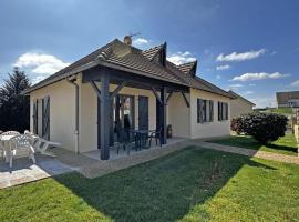 Le gite de montreal, ξενοδοχείο σε Saint-Germain-les-Belles