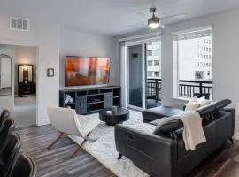 Convention Ctr Style-2BR Pool,Hot Tub,Gym,Theatre