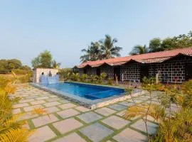 Peacock Retreat 4BR Cottages with Private Pool & Scenic Views Saligao