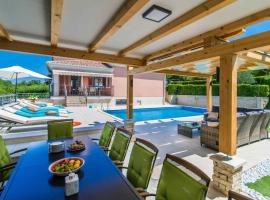 Villa Maklavun by Kompas Villas, khách sạn ở Kanfanar
