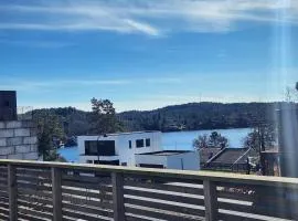 Modern leilighet med fin utsikt fra terrassen