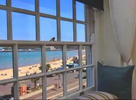 Sandpearl Beachfront Apartment