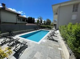 New and luxurious apartment central in Gravedona