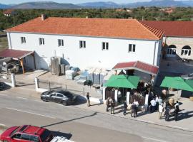 Sobe Burnum, hotel v destinaci Vrbnik