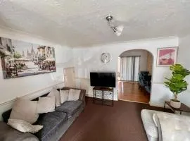 Bull Double bed in shared house