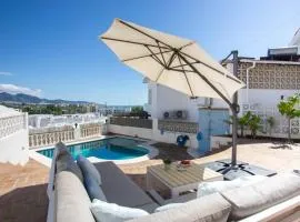 Private Beach Villa for 6 with Seaview, Pool & big Sun Terrace