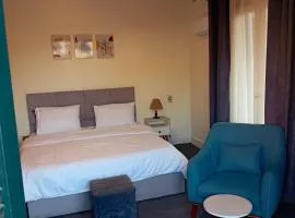 A bright room in the heart of Cairo