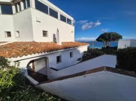 Rena Bianca Residence 201